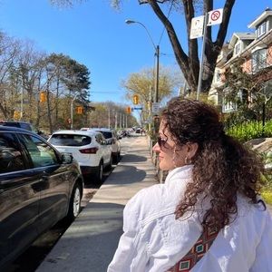 Meet your Posher, Samira